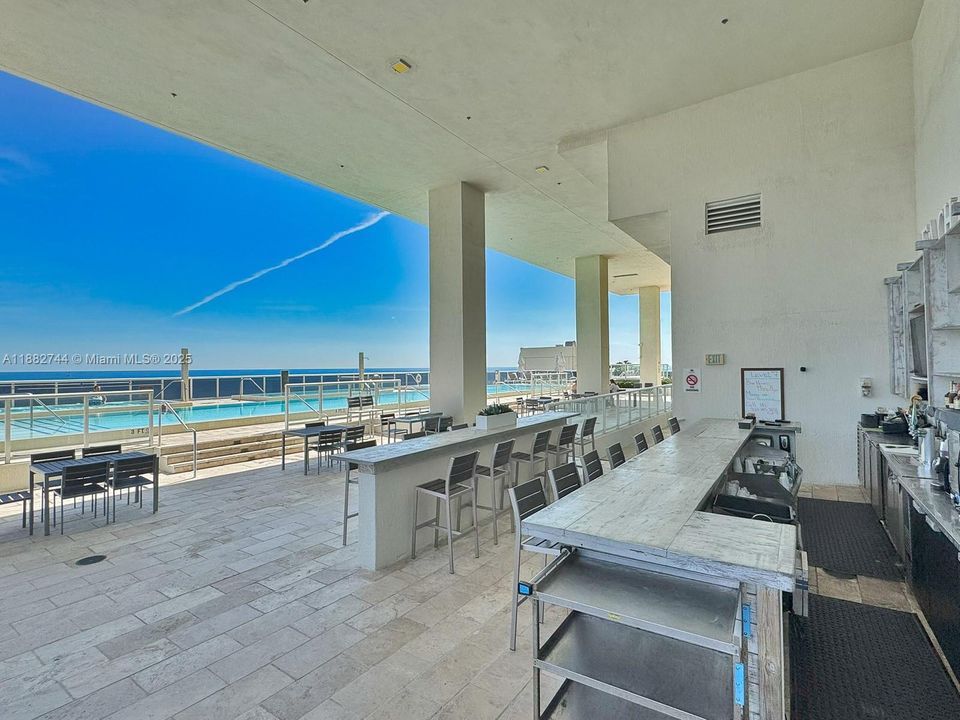 待售: $735,000 (1 贝兹, 1 浴室, 844 平方英尺)