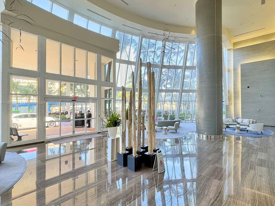 待售: $735,000 (1 贝兹, 1 浴室, 844 平方英尺)