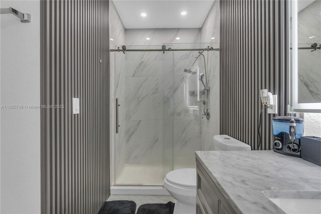 На продажу: $395,990 (3 спален, 2 ванн, 1474 Квадратных фут)