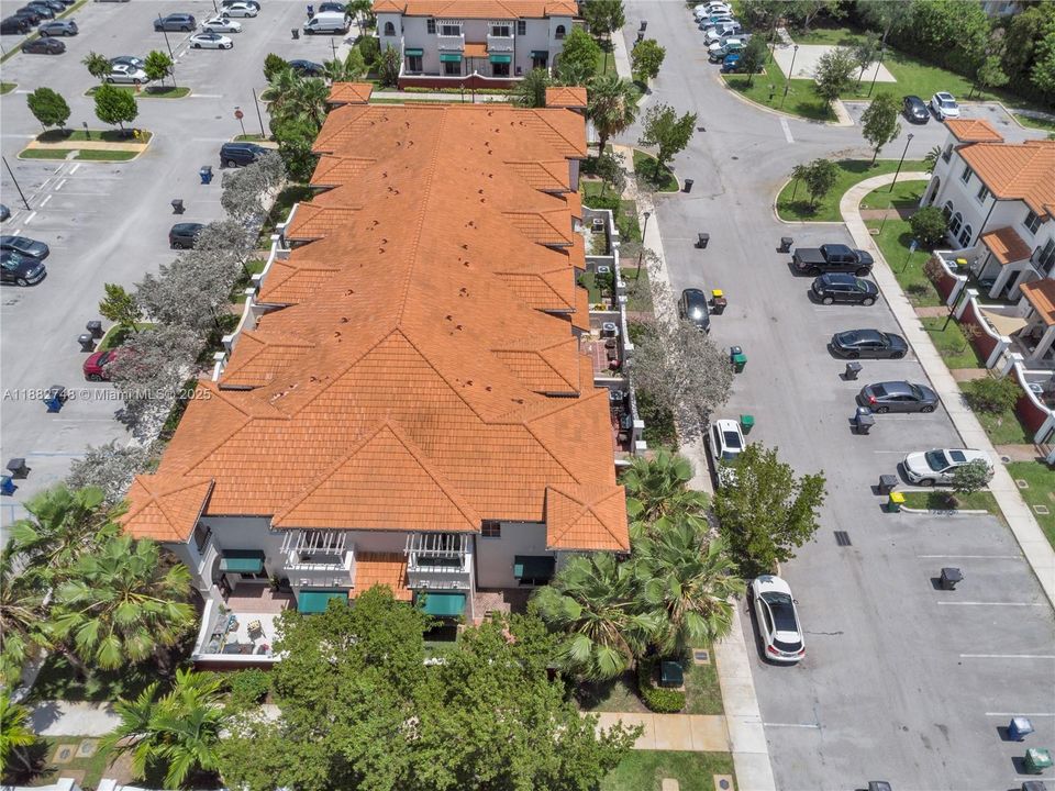 На продажу: $395,990 (3 спален, 2 ванн, 1474 Квадратных фут)