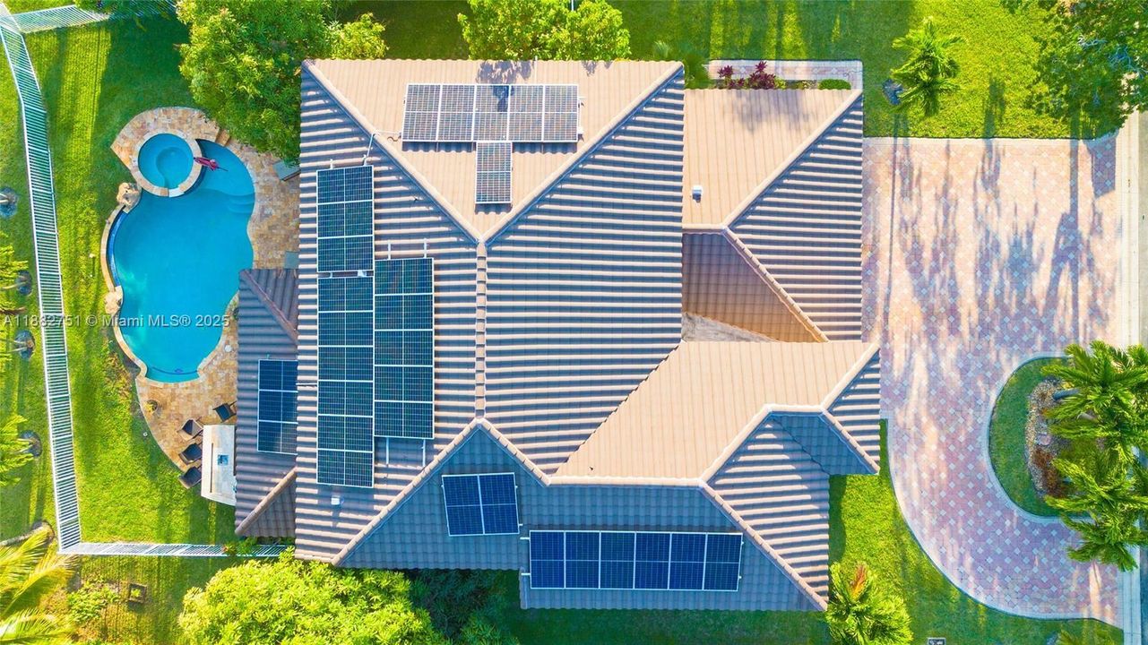 На продажу: $1,159,999 (6 спален, 5 ванн, 3280 Квадратных фут)