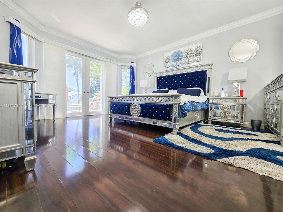 На продажу: $1,159,999 (6 спален, 5 ванн, 3280 Квадратных фут)