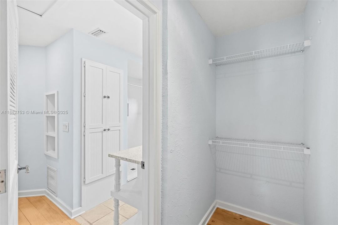 For Sale: $799,000 (3 beds, 2 baths, 1872 Square Feet)