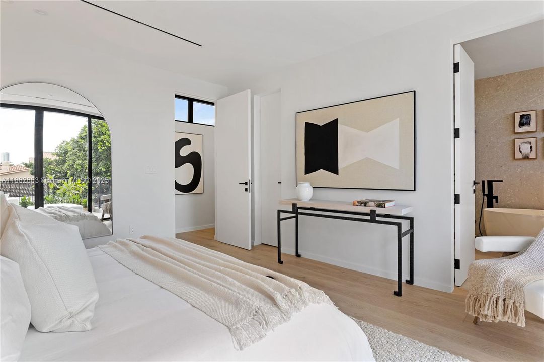 Active With Contract: $3,295,000 (4 beds, 4 baths, 3309 Square Feet)