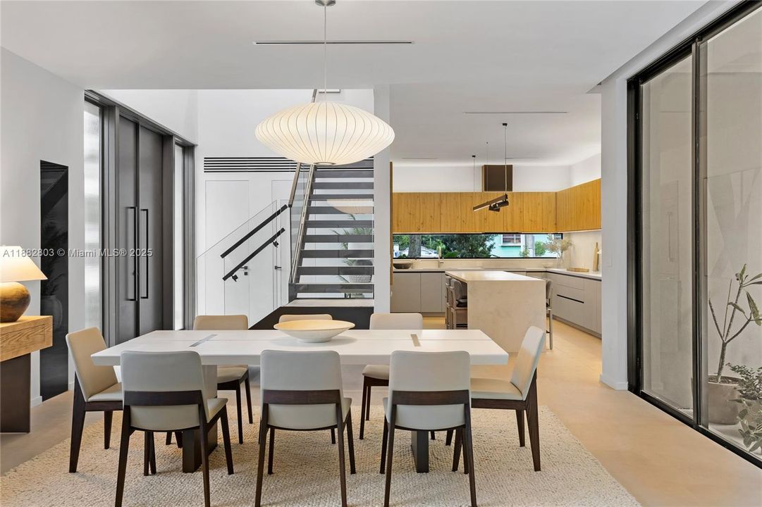 Active With Contract: $3,295,000 (4 beds, 4 baths, 3309 Square Feet)