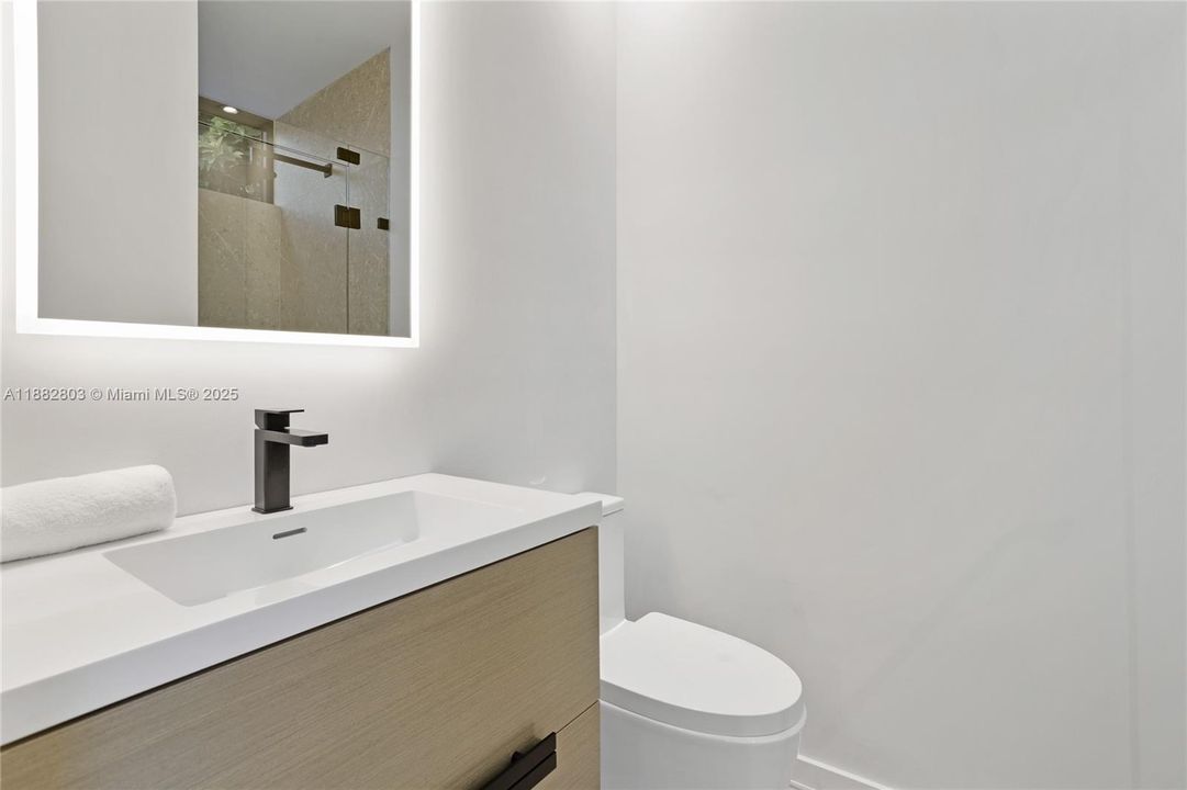 Active With Contract: $3,295,000 (4 beds, 4 baths, 3309 Square Feet)