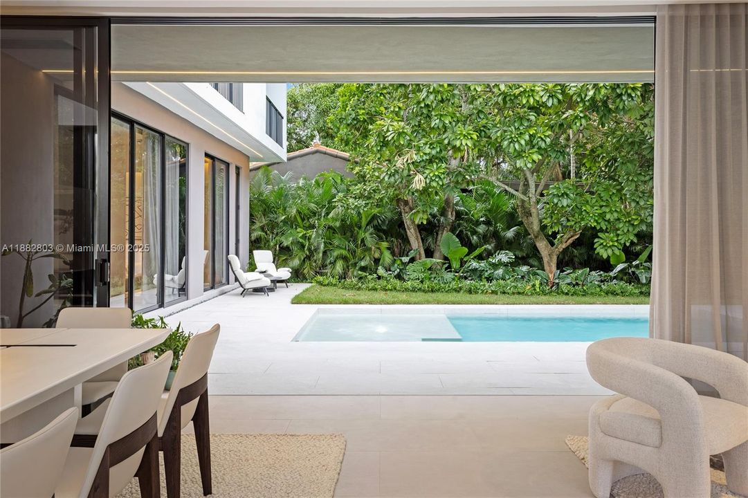 Active With Contract: $3,295,000 (4 beds, 4 baths, 3309 Square Feet)