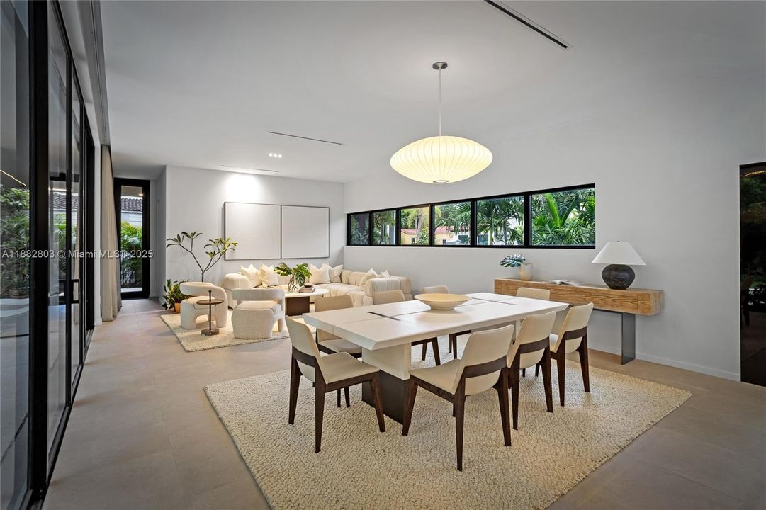 Active With Contract: $3,295,000 (4 beds, 4 baths, 3309 Square Feet)