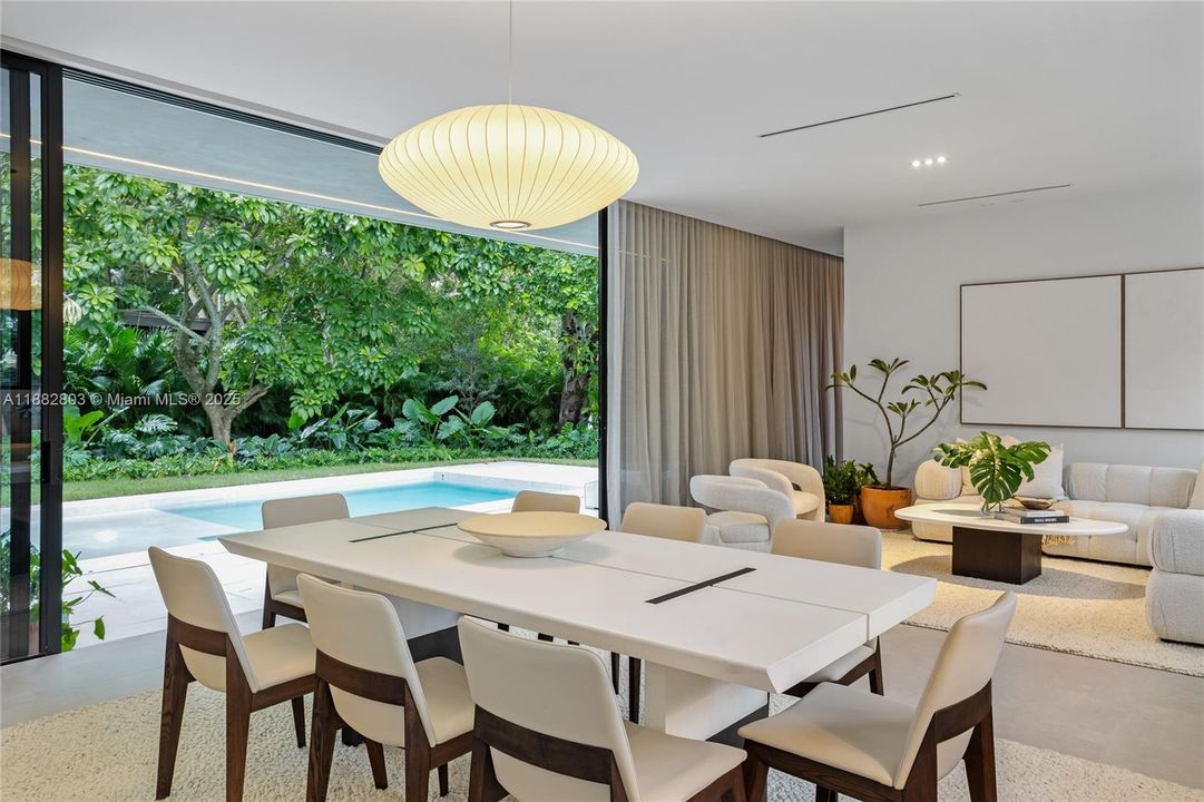 Active With Contract: $3,295,000 (4 beds, 4 baths, 3309 Square Feet)