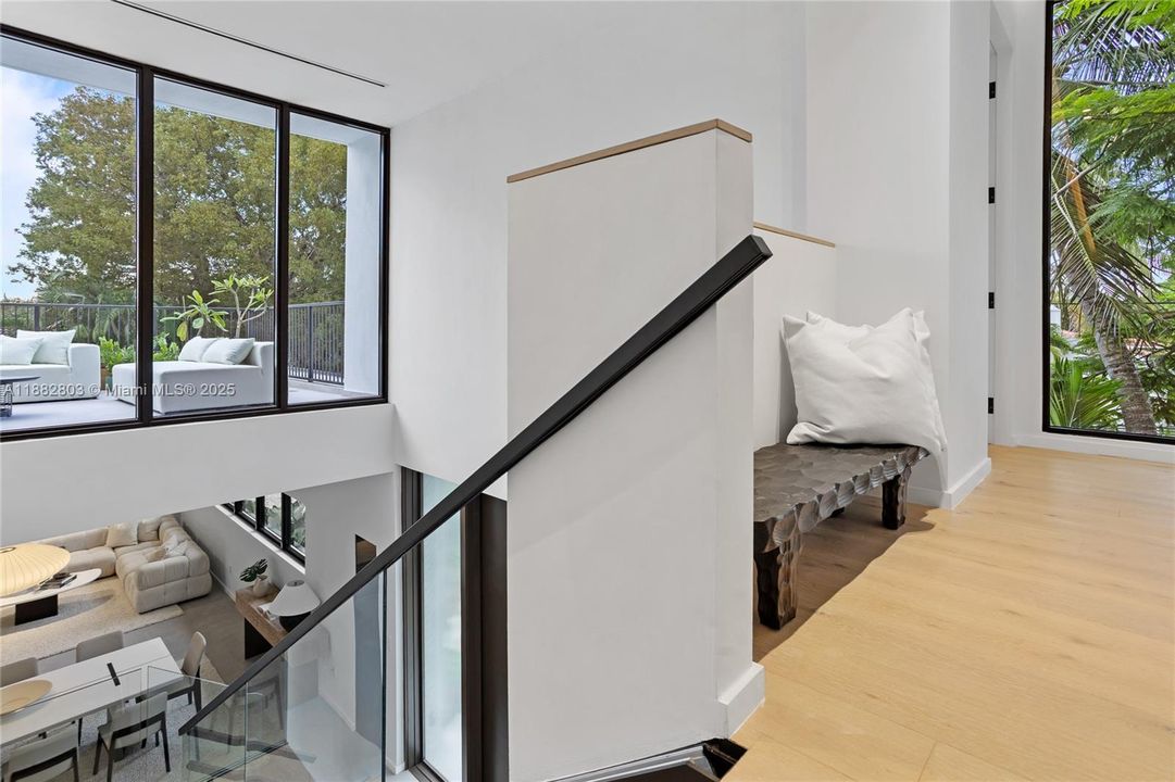 Active With Contract: $3,295,000 (4 beds, 4 baths, 3309 Square Feet)