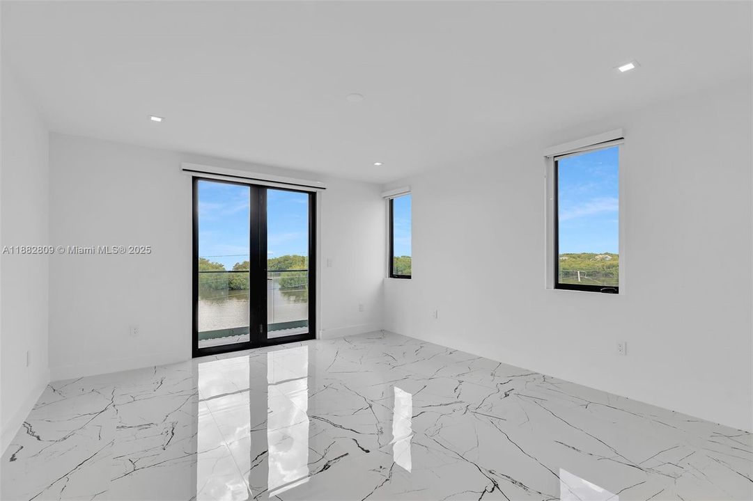 For Sale: $4,500,000 (5 beds, 4 baths, 0 Square Feet)