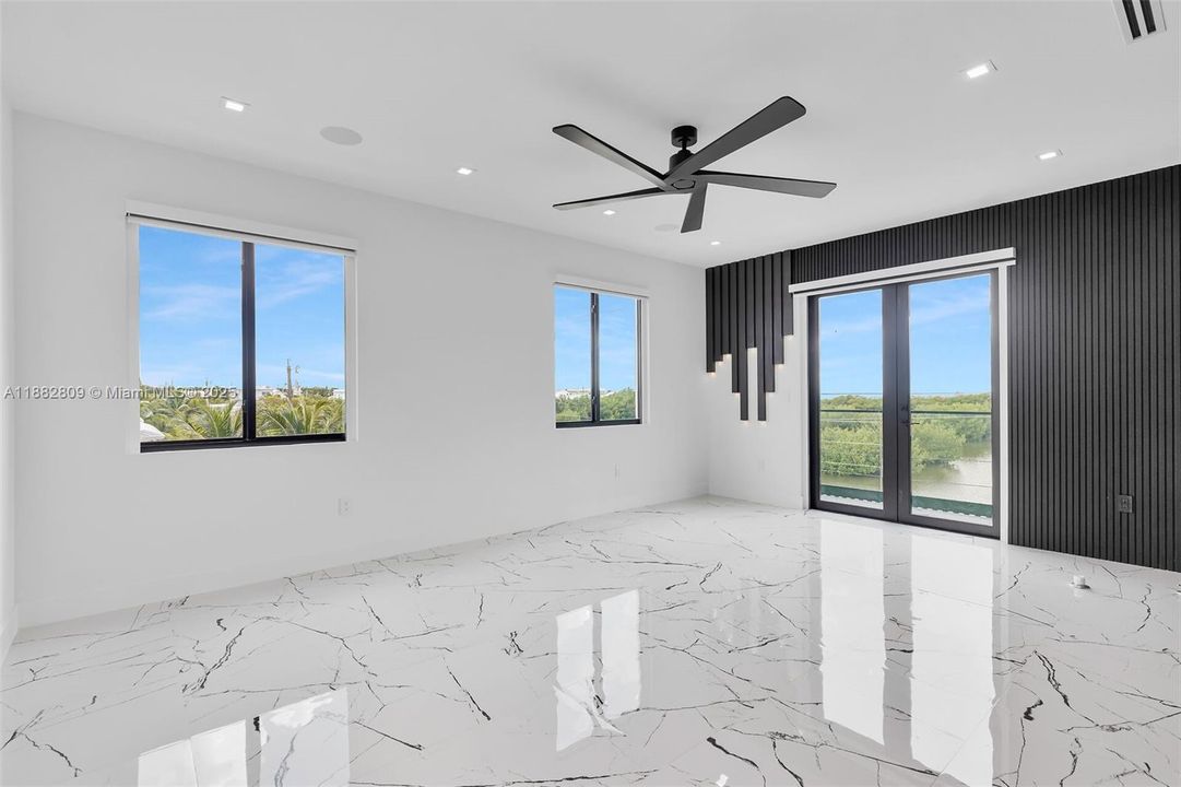 For Sale: $4,500,000 (5 beds, 4 baths, 0 Square Feet)