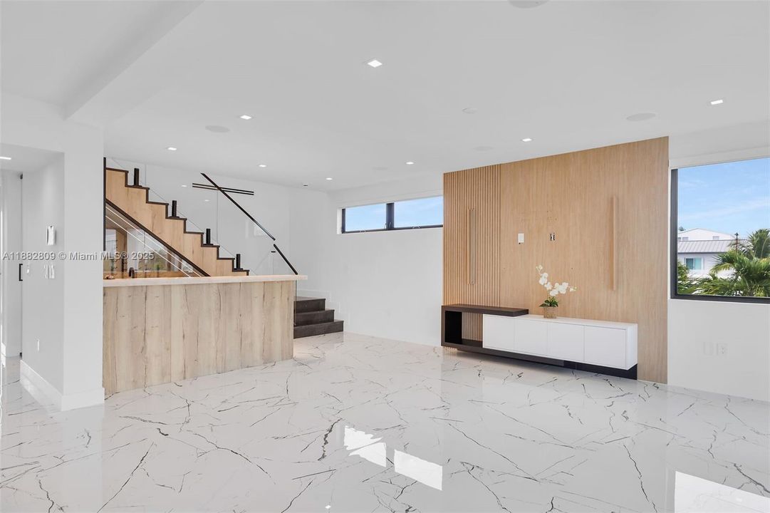 For Sale: $4,500,000 (5 beds, 4 baths, 0 Square Feet)