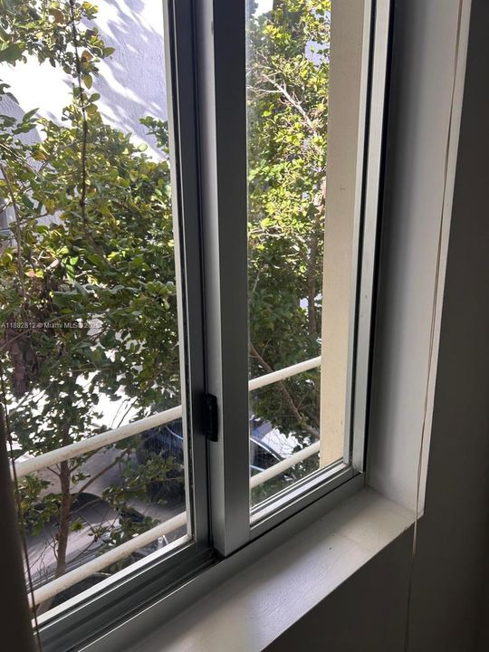 For Rent: $1,800 (1 beds, 1 baths, 391 Square Feet)