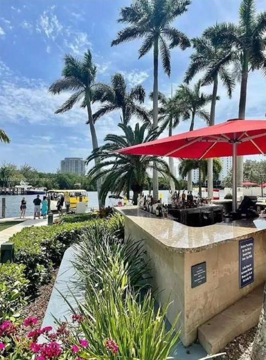 For Sale: $169,900 (1 beds, 1 baths, 548 Square Feet)