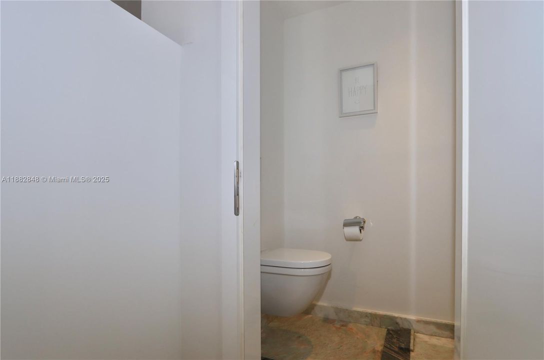 For Sale: $1,195,000 (3 beds, 2 baths, 2055 Square Feet)