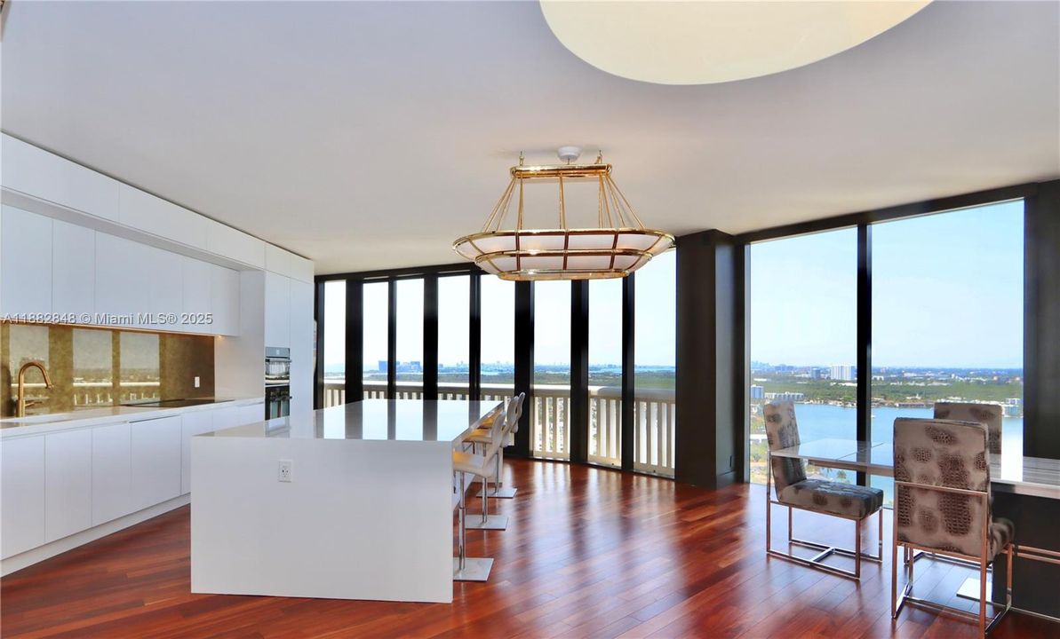 For Sale: $1,195,000 (3 beds, 2 baths, 2055 Square Feet)