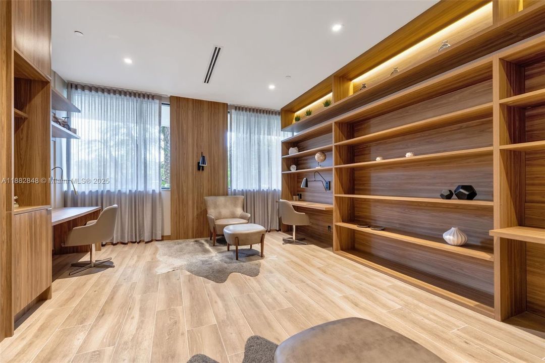 For Sale: $1,195,000 (3 beds, 2 baths, 2055 Square Feet)