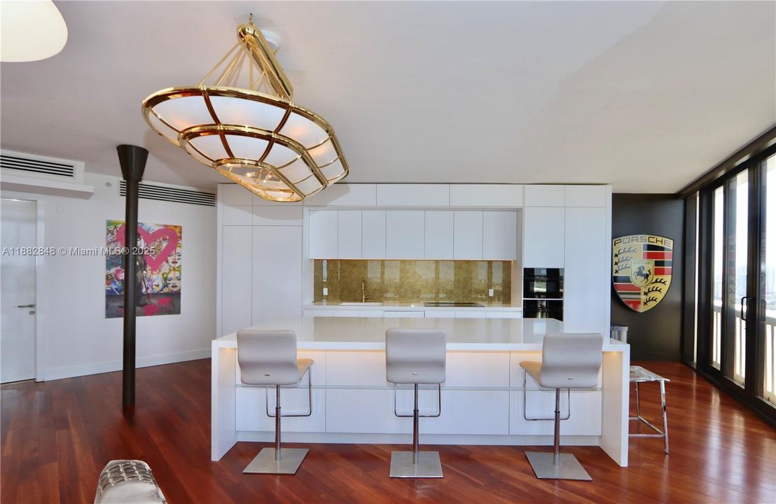 For Sale: $1,195,000 (3 beds, 2 baths, 2055 Square Feet)