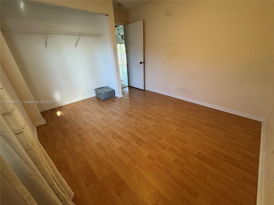 En Venta: $629,000 (3 camas, 2 baños, 1420 Pies cuadrados)