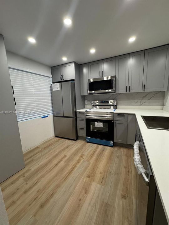 В аренду: $1,450 (2 спален, 2 ванн, 0 Квадратных фут)