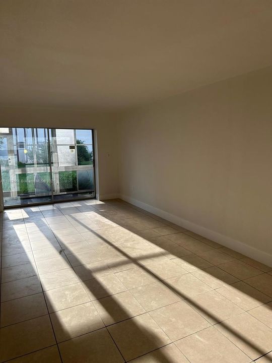 В аренду: $1,450 (2 спален, 2 ванн, 0 Квадратных фут)