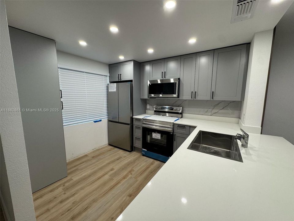 В аренду: $1,450 (2 спален, 2 ванн, 0 Квадратных фут)