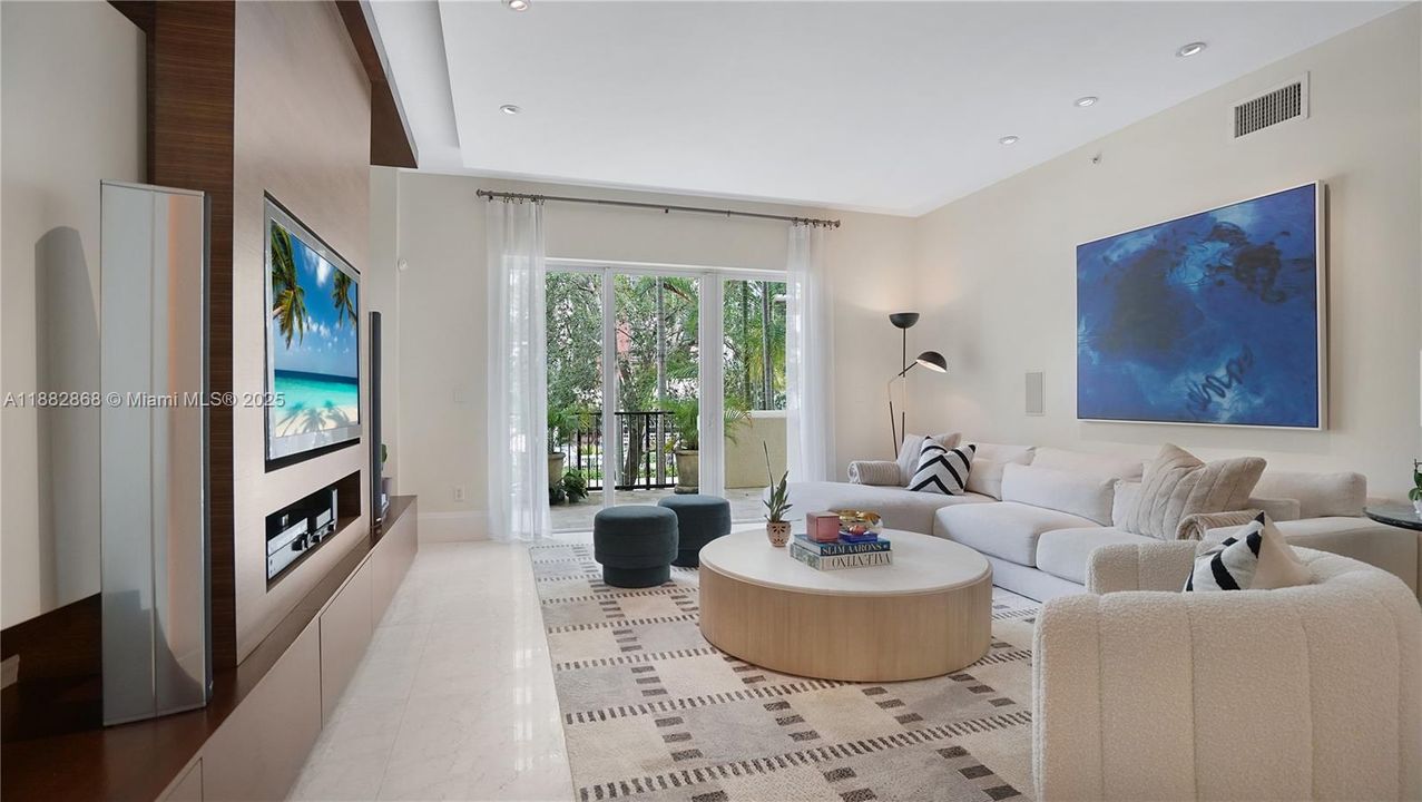 Activo con contrato: $1,750,000 (3 camas, 3 baños, 2264 Pies cuadrados)