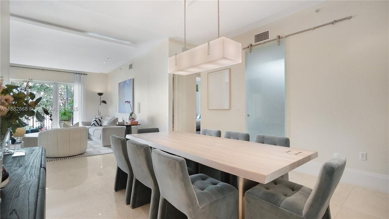 Activo con contrato: $1,750,000 (3 camas, 3 baños, 2264 Pies cuadrados)