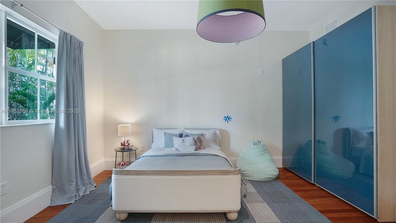 Activo con contrato: $1,750,000 (3 camas, 3 baños, 2264 Pies cuadrados)