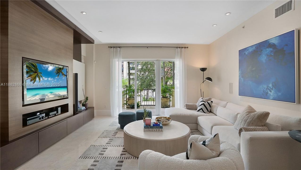 Activo con contrato: $1,750,000 (3 camas, 3 baños, 2264 Pies cuadrados)