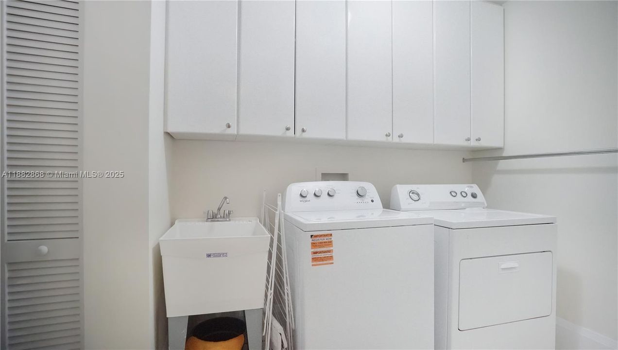 Activo con contrato: $1,750,000 (3 camas, 3 baños, 2264 Pies cuadrados)