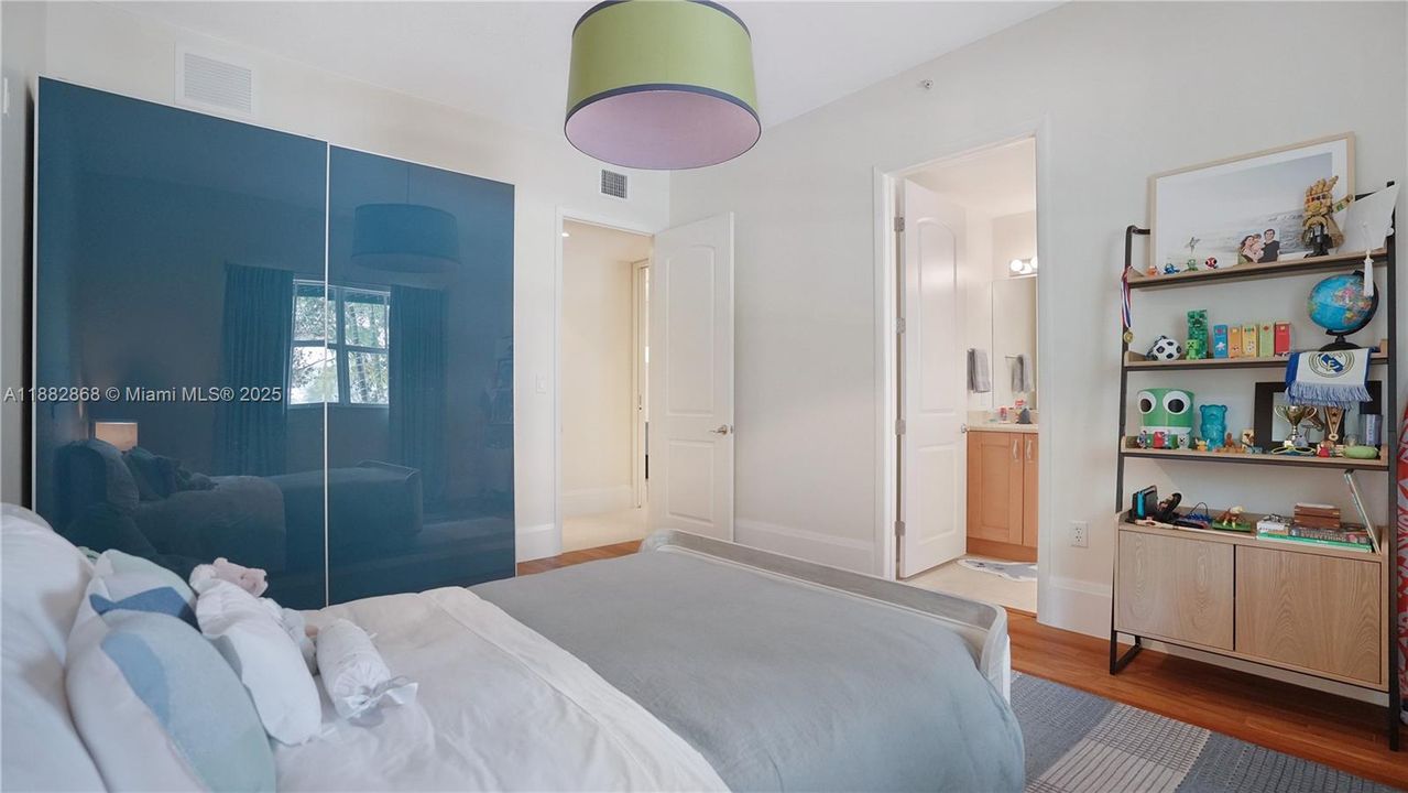 Activo con contrato: $1,750,000 (3 camas, 3 baños, 2264 Pies cuadrados)