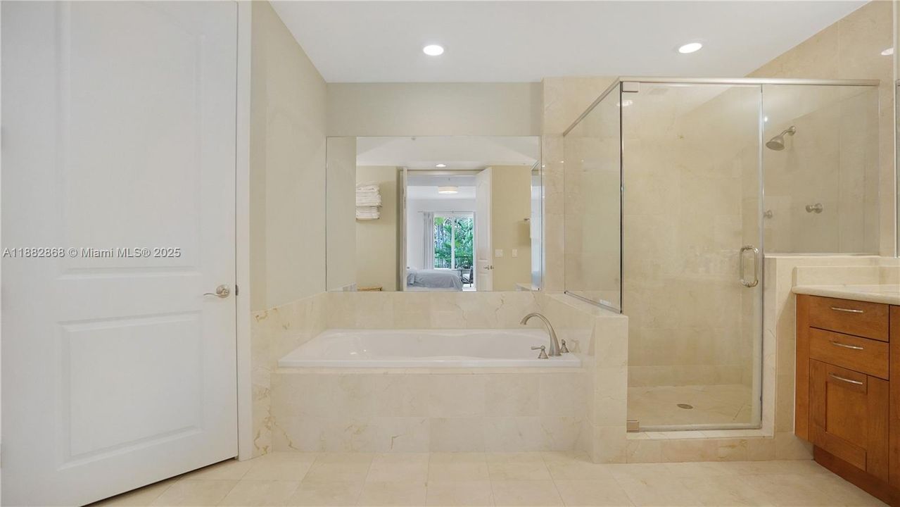 Activo con contrato: $1,750,000 (3 camas, 3 baños, 2264 Pies cuadrados)