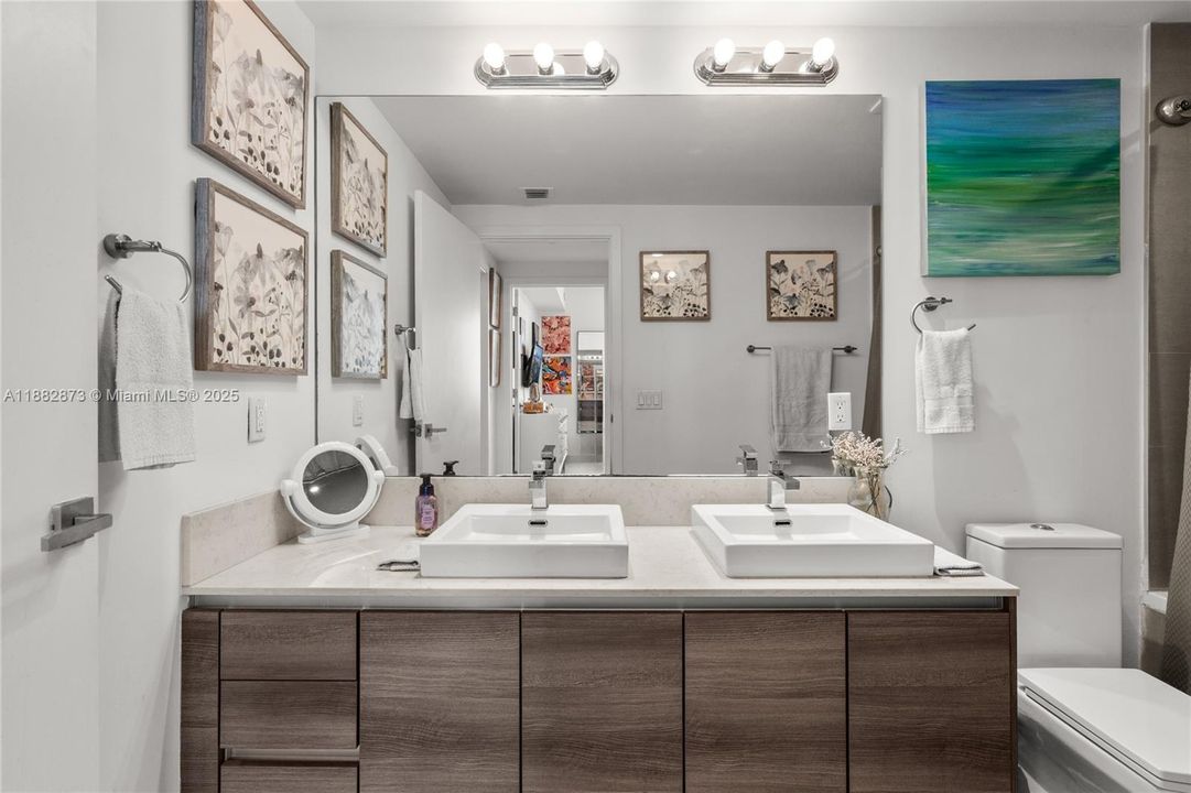 待售: $585,000 (1 贝兹, 1 浴室, 748 平方英尺)