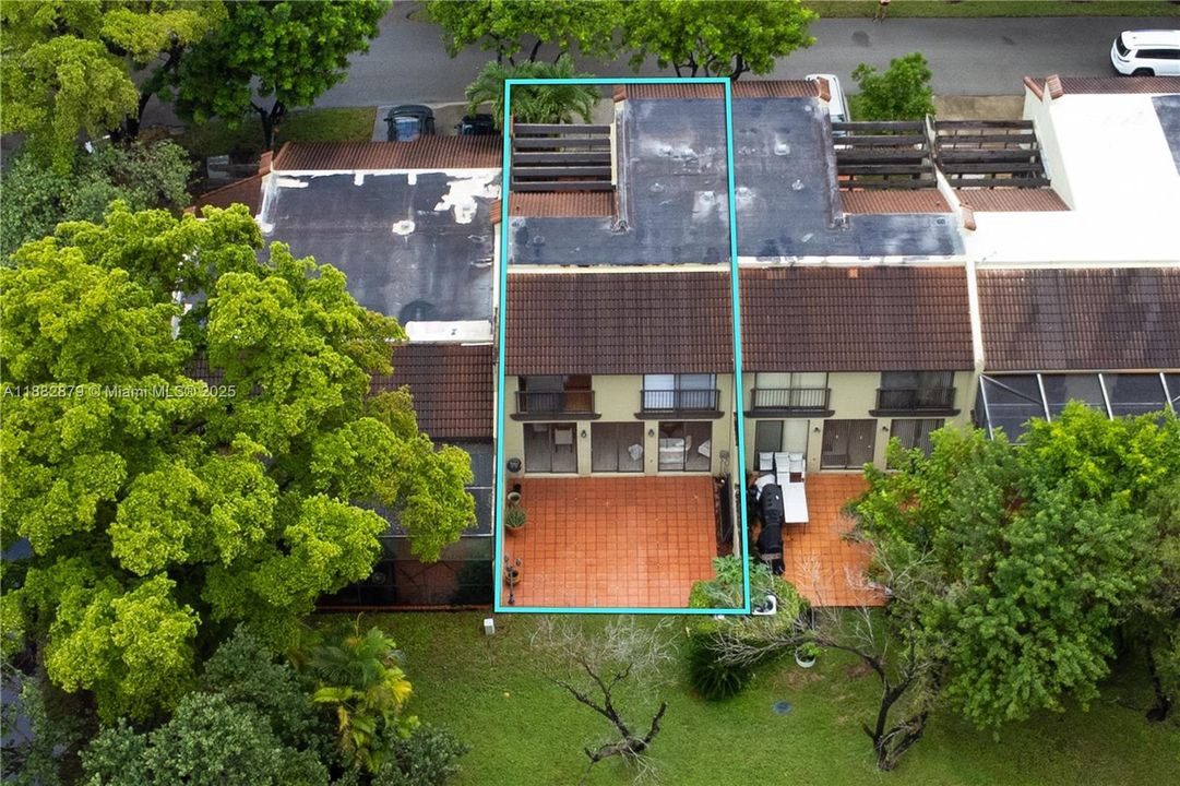 Под контрактом: $600,000 (3 спален, 2 ванн, 1712 Квадратных фут)