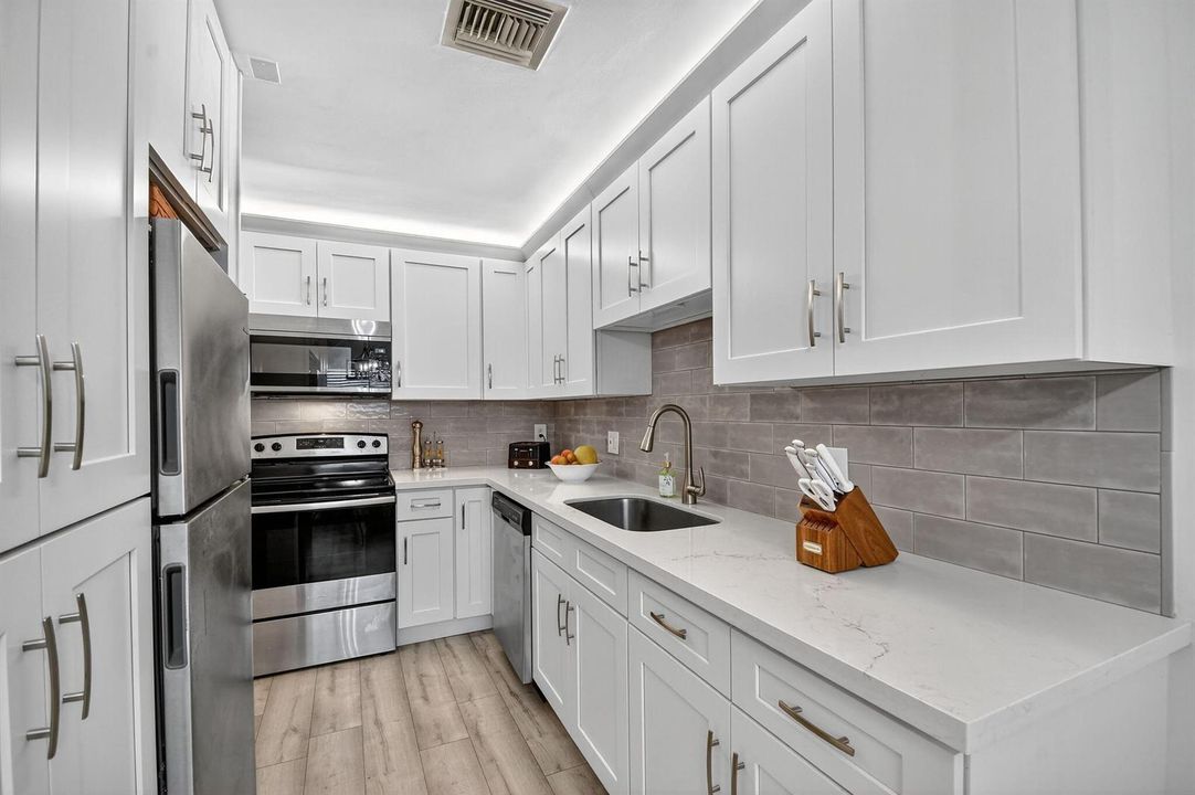 2411 papaya dr kit
