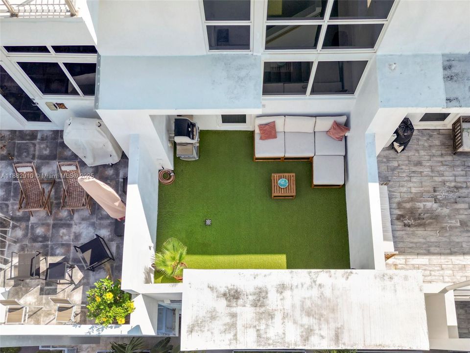 En Venta: $1,495,000 (4 camas, 4 baños, 2504 Pies cuadrados)