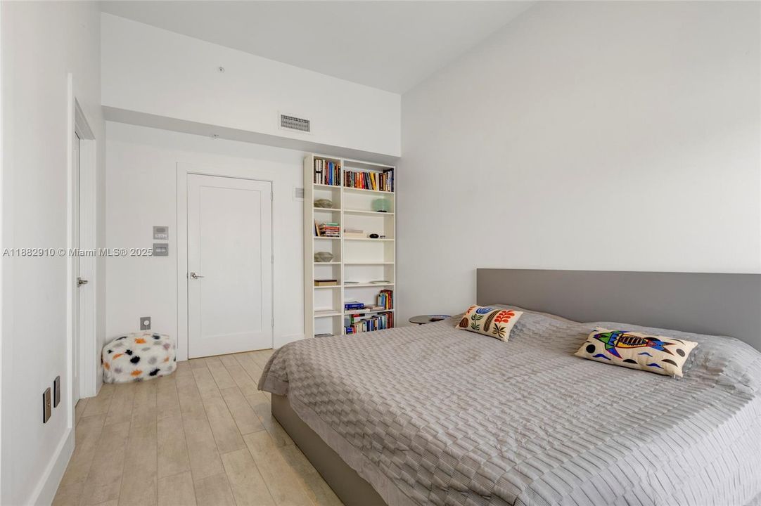 En Venta: $1,495,000 (4 camas, 4 baños, 2504 Pies cuadrados)