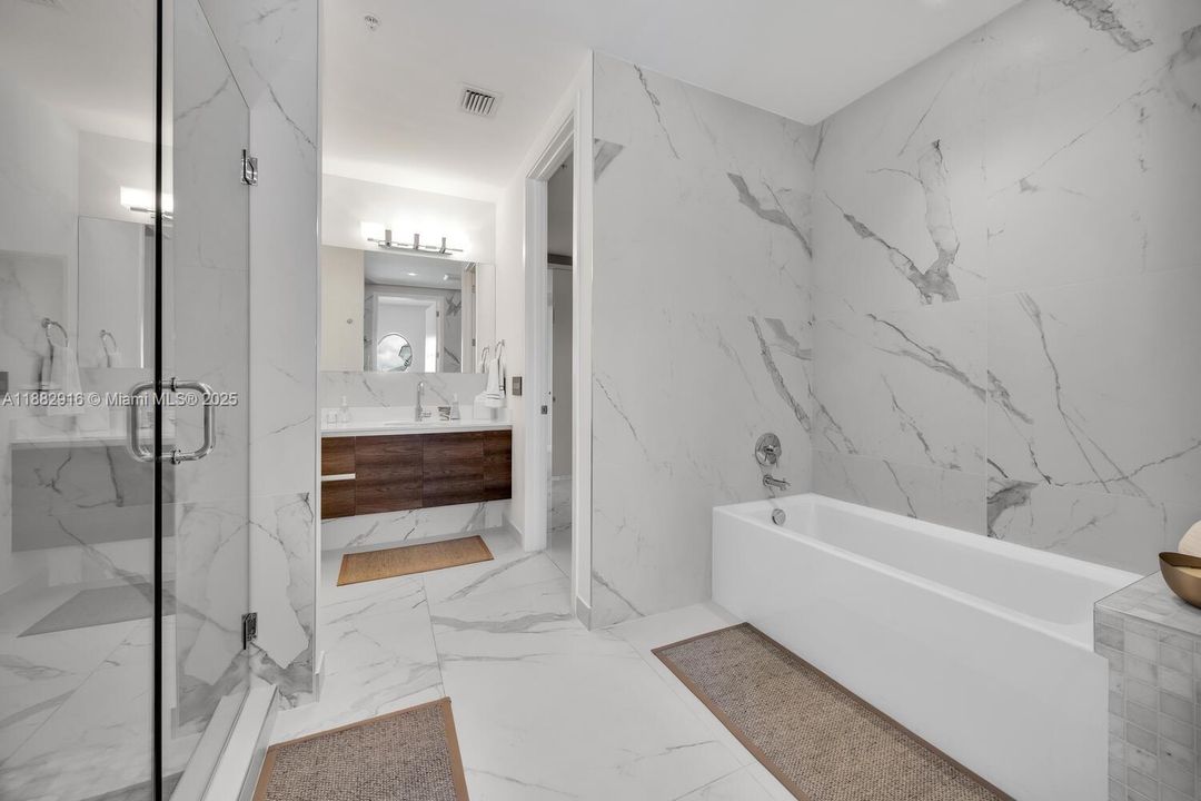 For Sale: $2,885,000 (4 beds, 4 baths, 3194 Square Feet)