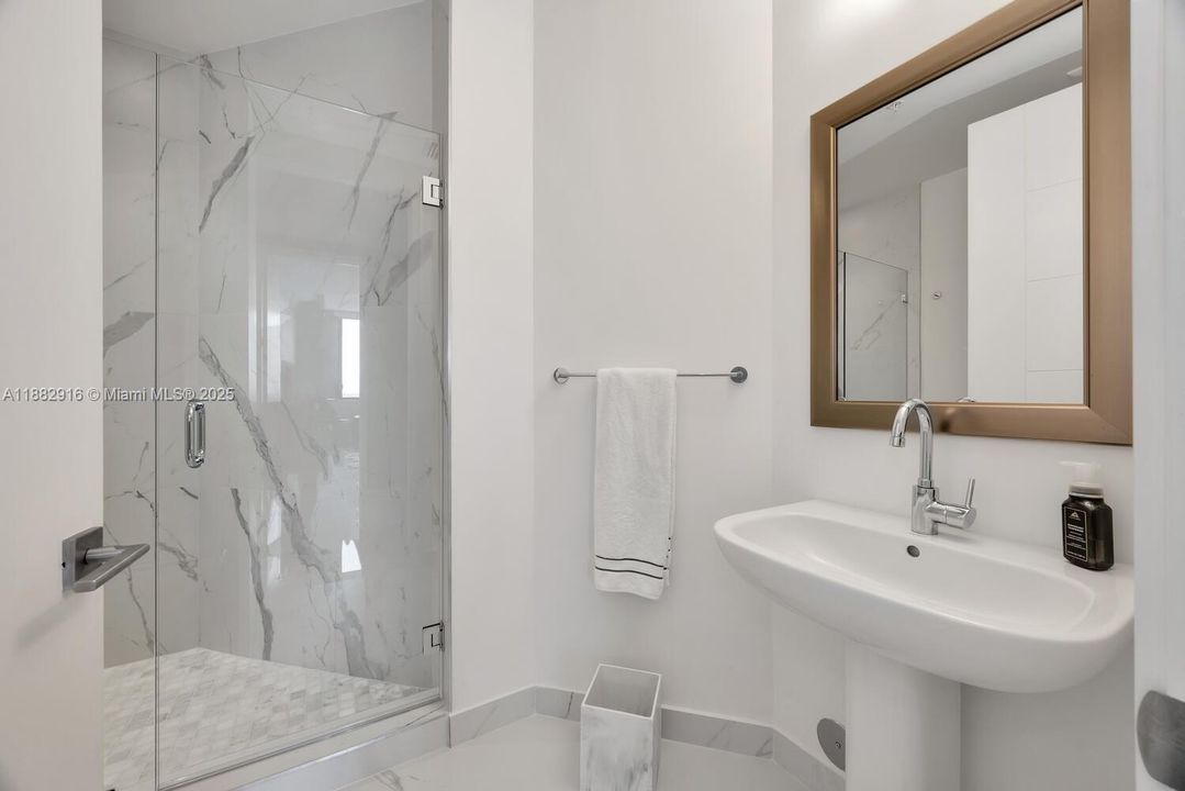 For Sale: $2,885,000 (4 beds, 4 baths, 3194 Square Feet)