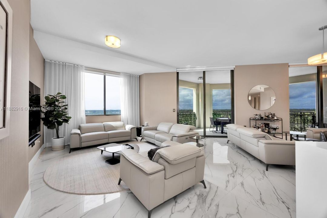 For Sale: $2,885,000 (4 beds, 4 baths, 3194 Square Feet)