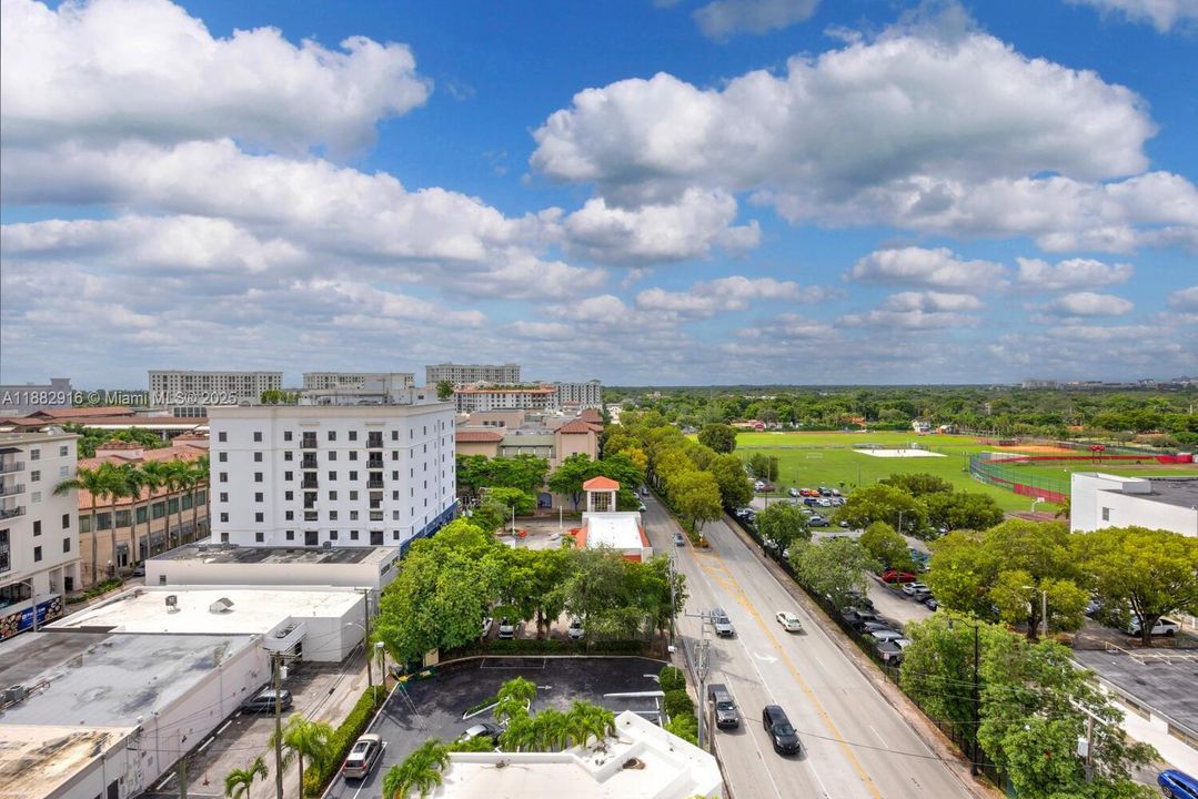 For Sale: $2,885,000 (4 beds, 4 baths, 3194 Square Feet)