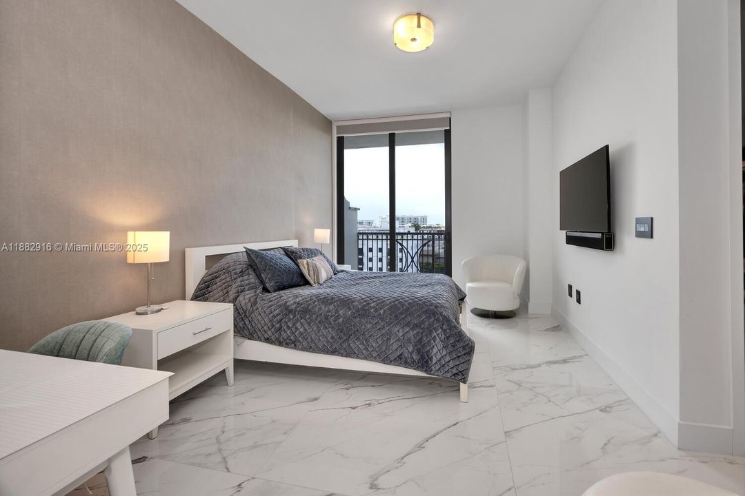 For Sale: $2,885,000 (4 beds, 4 baths, 3194 Square Feet)