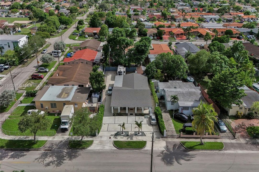 待售: $870,000 (0 贝兹, 0 浴室, 2452 平方英尺)