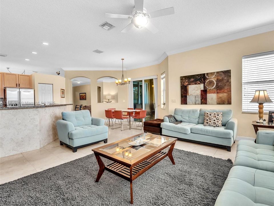 For Sale: $960,000 (4 beds, 3 baths, 2490 Square Feet)