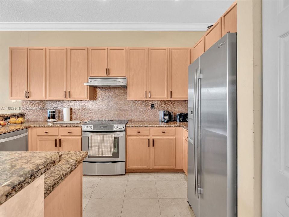 For Sale: $960,000 (4 beds, 3 baths, 2490 Square Feet)