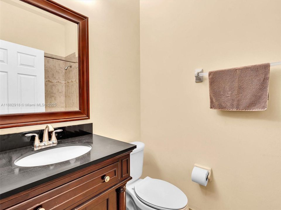 For Sale: $960,000 (4 beds, 3 baths, 2490 Square Feet)