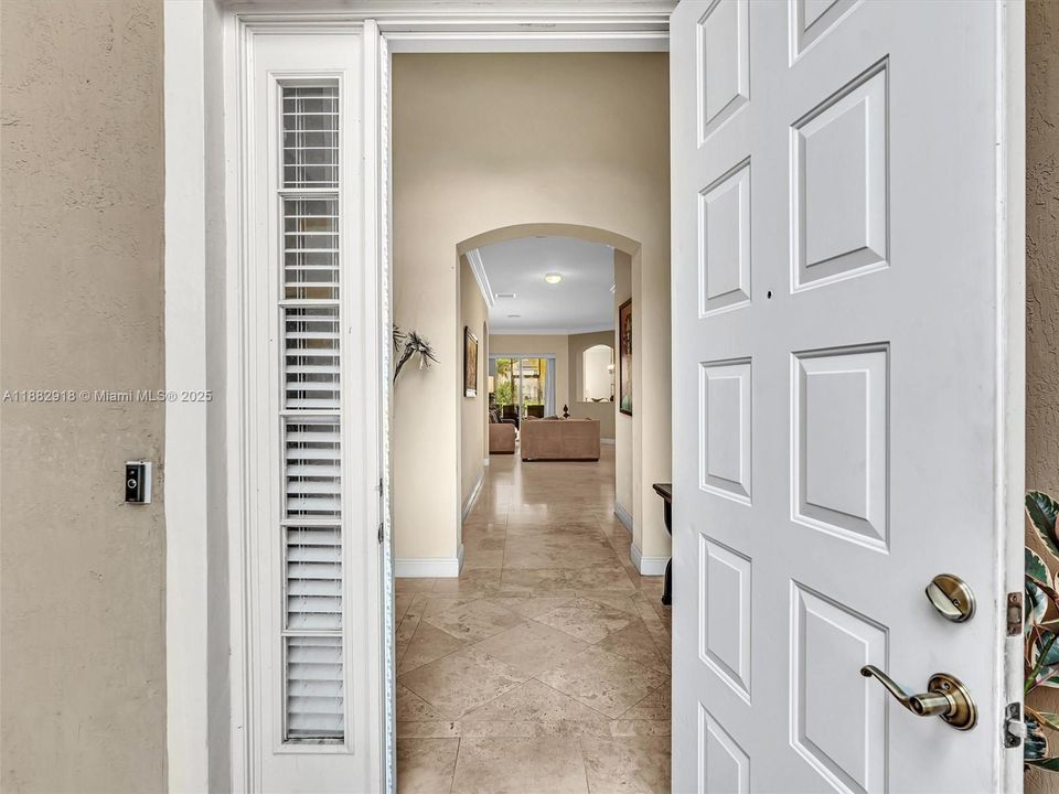 For Sale: $960,000 (4 beds, 3 baths, 2490 Square Feet)