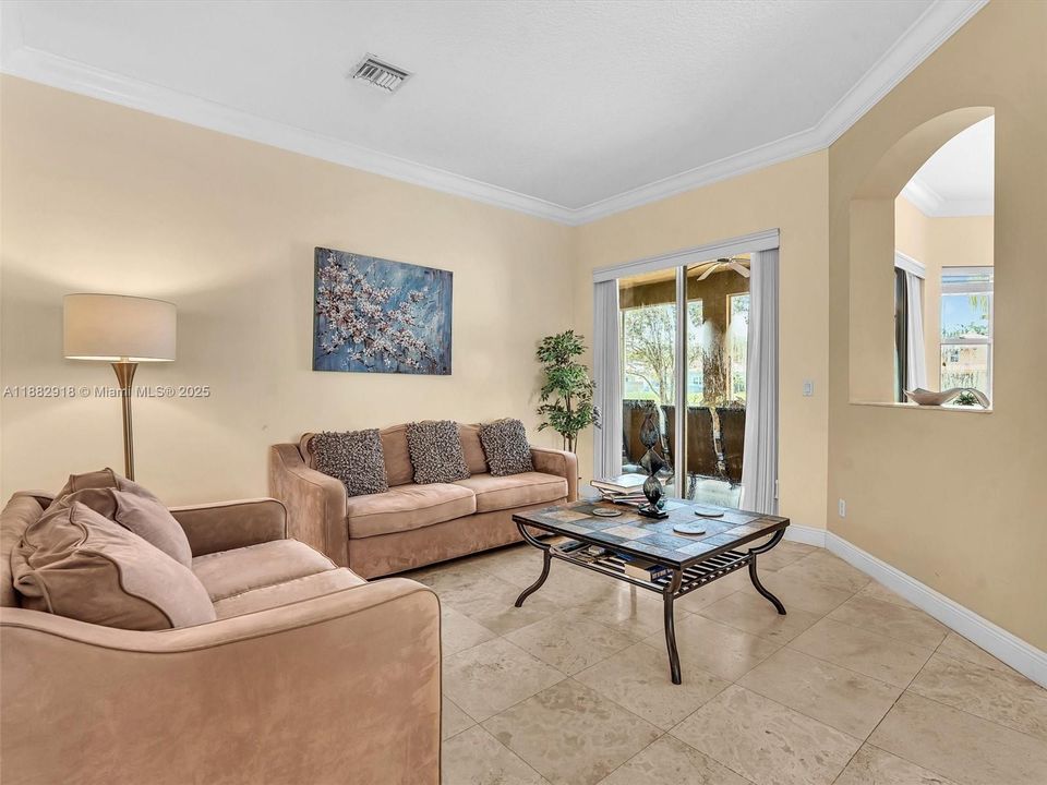 For Sale: $960,000 (4 beds, 3 baths, 2490 Square Feet)